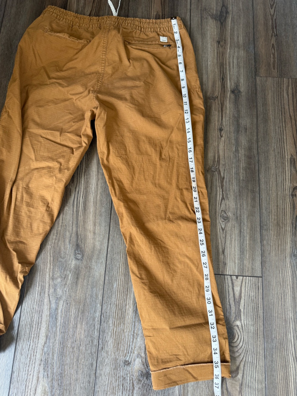 Vuori Cropped Drawstring Ankle Pants in Dark Khaki - Picture 9 of 11